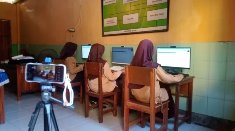 MTsN 2 Lembata Kirim Tiga Siswa ke Olimpiade Bahasa Arab