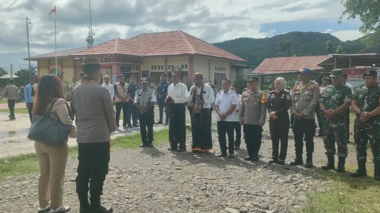 Kapolres Manggarai Kunjungi Reok, TNI-Polri Perkuat Sinergi Jaga Kamtibmas