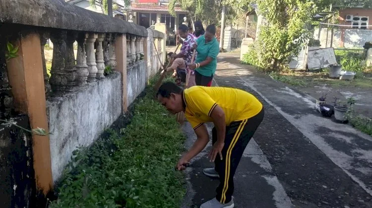Polisi dan Warga Beru Cegah DBD Bersama