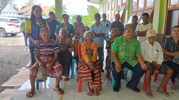 Ratusan Lansia di Manggarai Timur Terima Pelayanan Terpadu jelang HLUN 2026