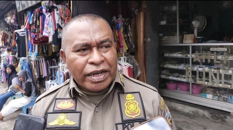 Satpol PP Ende Tahan Puluhan Sapi yang Hendak Dikirim ke Kabupaten Bogor
