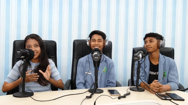 Frateran Ndao Perpanjang Rekor Juara Debat Ende