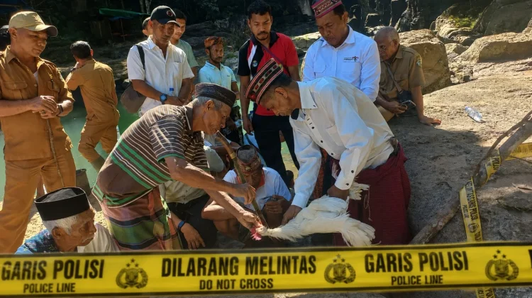 Pasca Tragedi Tewaskan Dua WNA Austria, Ritual Adat Digelar di Cunca Wulang