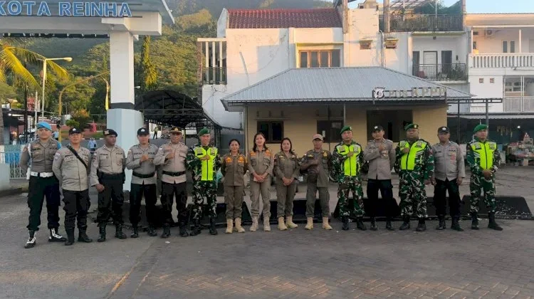 Polres Flores Timur Amankan Sholat Idul Adha di Pelabuhan Larantuka