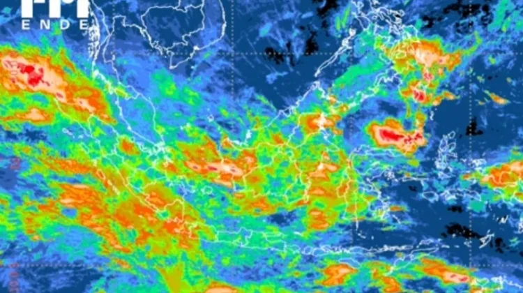 Warga Diimbau Waspadai Angin Kencang Musim Kemarau