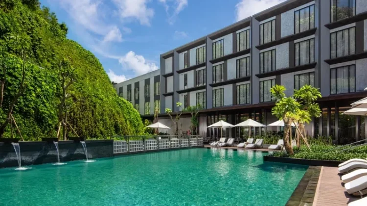 Crowne Plaza Labuan Bajo Perkuat Layanan Inklusif bagi Wisatawan