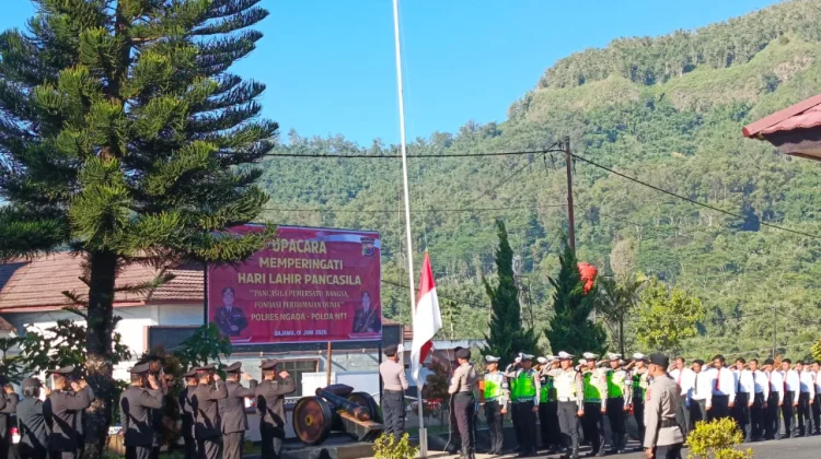 Kapolres Ngada Ajak Personel Amalkan Nilai Pancasila