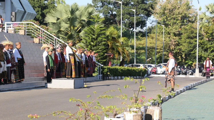 Pimpin Upacara Hari Lahir Pancasila, Wagub NTT Tekankan Semangat Pelayanan ASN