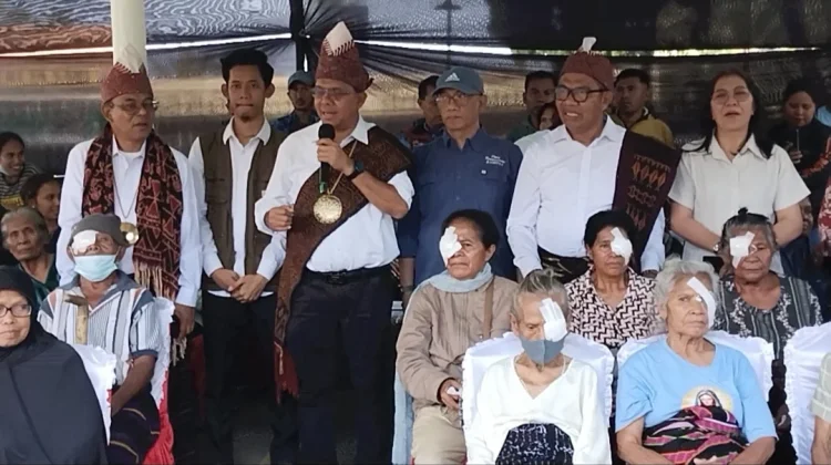 Operasi Katarak Lansia Ende Pulihkan Harapan Ratusan Warga