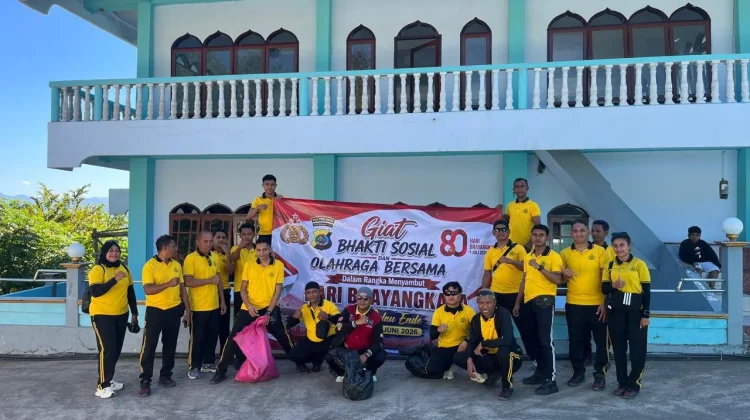 Sambut Hari Bhayangkara ke-80, Polres Ende Gelar Aksi Sosial di Pulau Ende