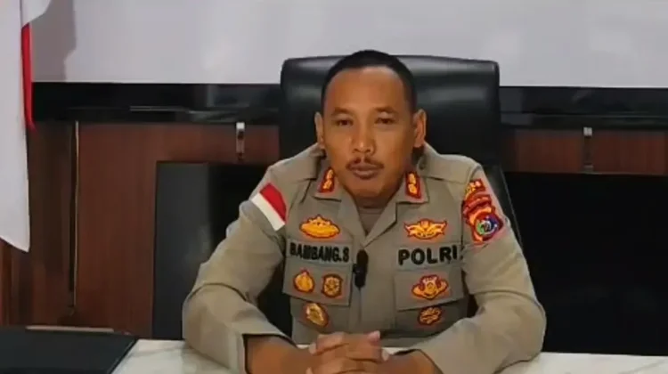 Kapolres Sikka Imbau Jaga Kamtibmas saat Komuni Pertama