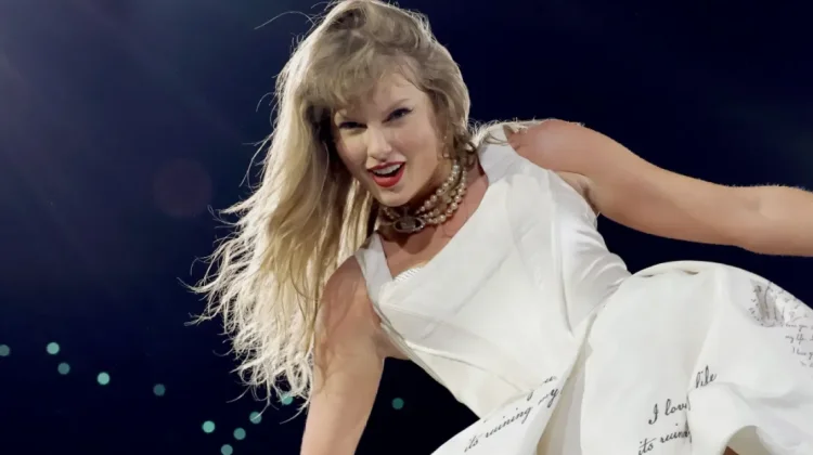 Taylor Swift Luncurkan Video Musik I Knew It I Knew You untuk Soundtrack Toy Story 5