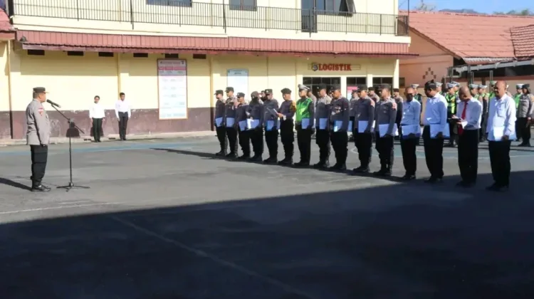 Wakapolres Ngada Tekankan Disiplin Personel