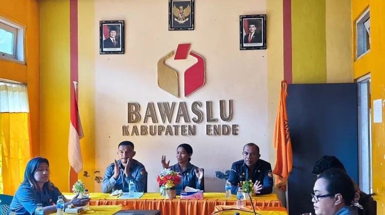 Bawaslu Ende Perkuat Pengawasan Data Pemilih Melalui Kajian Perbawaslu Terbaru