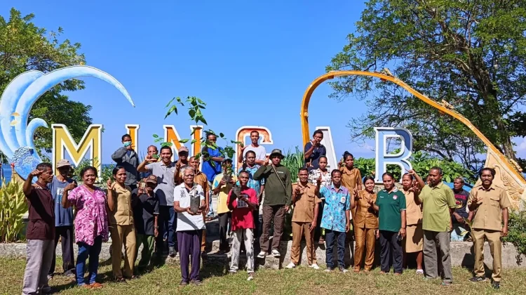 BERGUNA dan Sarbi Institut Gelar Aksi Pelestarian Lingkungan di Lembata