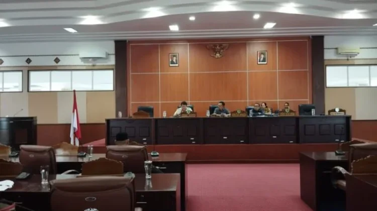 DPRD Manggarai Barat Soroti Kinerja APBD 2025, Apresiasi Raihan WTP Kedelapan