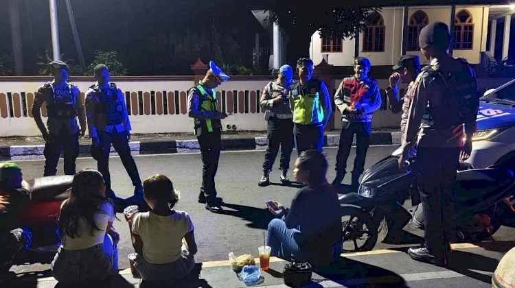 Patroli Malam Polres Flores Timur Jaga Kamtibmas Kota Larantuka