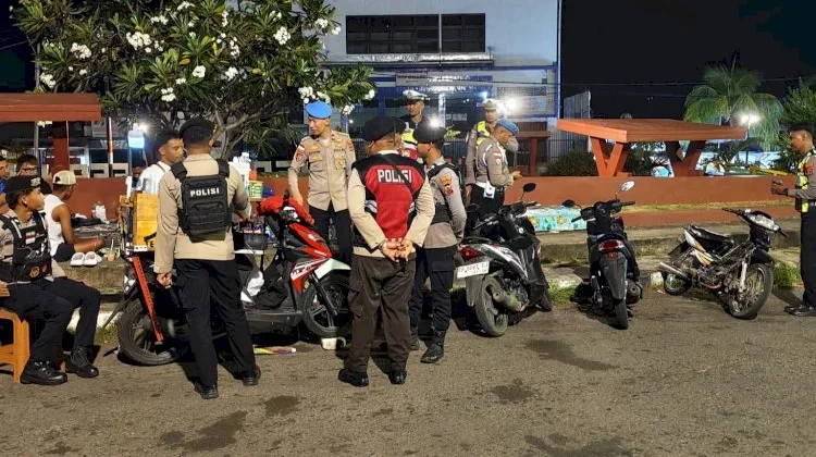Patroli Malam Polres Flores Timur Jaga Keamanan Kota Larantuka