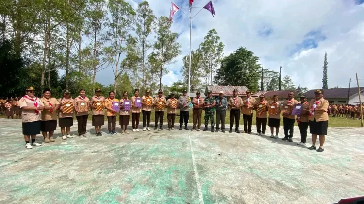 Bhabinkamtibmas Tanamkan Disiplin pada Peserta PERJUSAMI