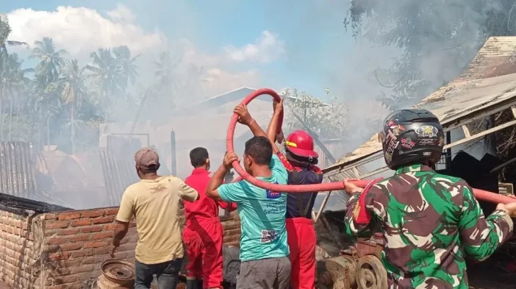 Diduga akibat LPG Bocor, Bengkel Las di Lembata Hangus Terbakar