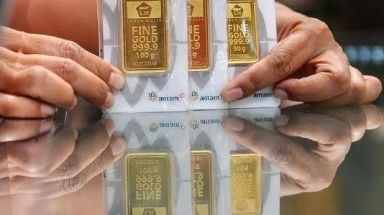Harga Emas Antam Naik Rp19 Ribu per Gram