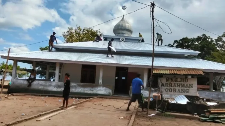 Semangat Gotong Royong Percepat Pembangunan Masjid Arrahman Labelen