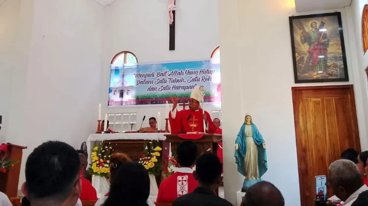 Kapela Ke-204 Vinea Dei Berdiri di Motong