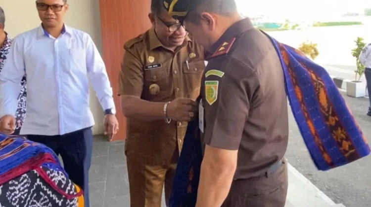 Kunjungi Ende, Kajati NTT Awali Agenda dengan Ziarah ke Situs Bung Karno