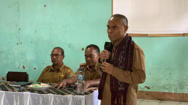 Wabup Flores Timur Tekankan Pengawasan Migran lewat Siskamdes