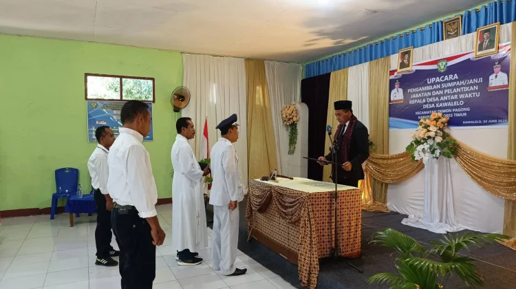 Pelantikan Kades Kawalelo, Doni Dihen Tekankan Semangat Pengabdian