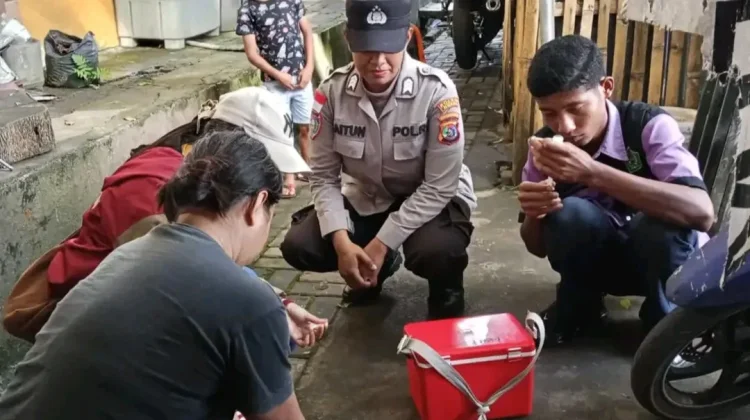 Bhabinkamtibmas Kisanata dan Keswan Bersinergi Cegah Rabies di Ngada