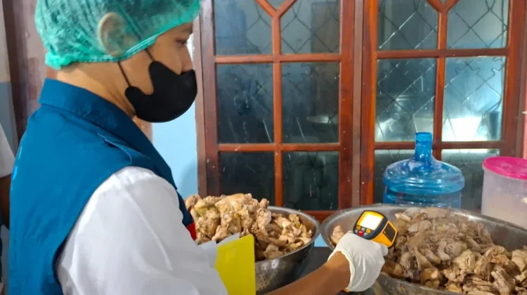 Balai POM Awasi Penyiapan MBG sejak Dini Hari di Ende