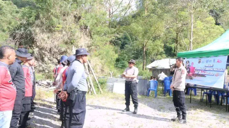 Polres Ngada Gelar Terapi Mental bagi 43 Personel