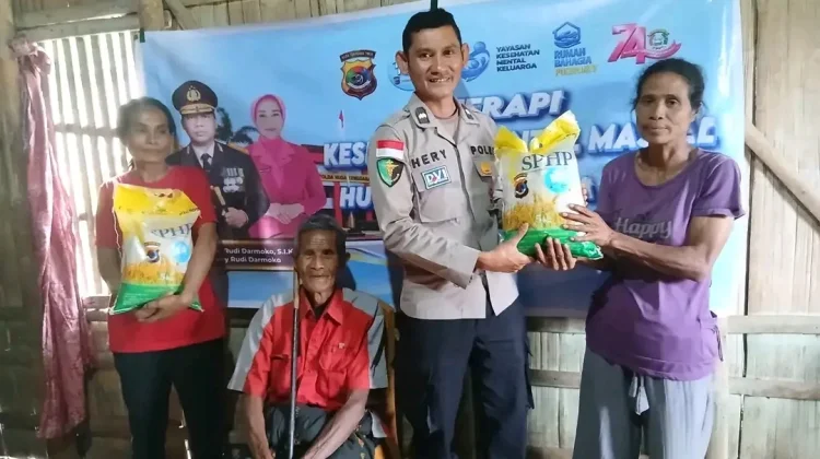 Polres Ngada Gelar Baksos dan Terapi USEFT di Desa Wogo