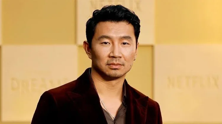 Aktor Simu Liu Resmi Bergabung dalam Film Sci-Fi Thriller Homewrecker