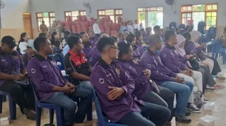 GENCARKAN OJK Dorong Literasi Keuangan dan UMKM Naik Kelas di Ende