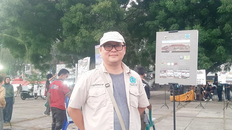 Karya Arsitektur Mahasiswa Uniflor Naik Kelas Lewat Pameran Publik