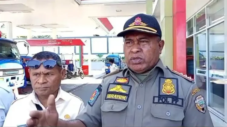 Satpol PP Ende Perketat Pengawasan Penjualan BBM Eceran