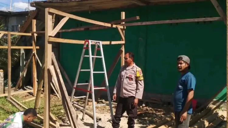 Bhabinkamtibmas Riung Perkuat Kemitraan dengan Warga Desa Ria
