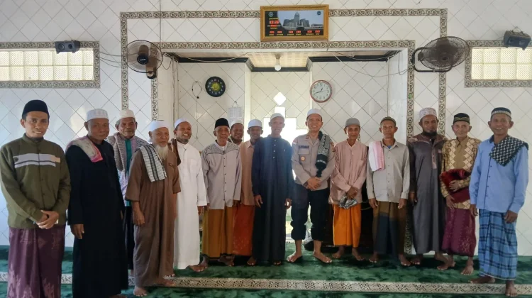 Kapolsek Ende Gelar Safari Jumat dan Serap Aspirasi Warga