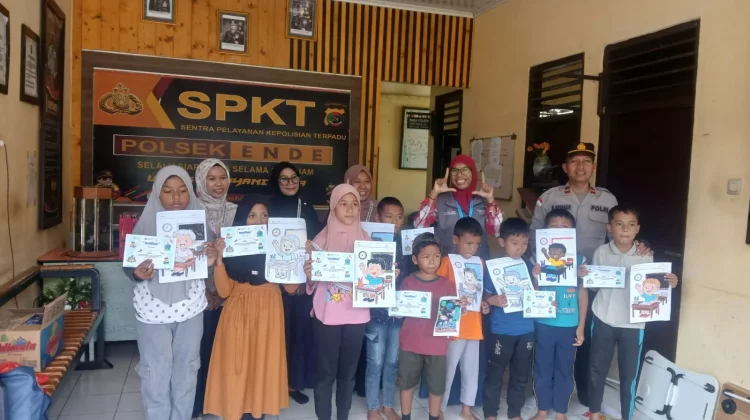 Polsek Ende Tanamkan Budaya Literasi Anak lewat Program Peduli Membaca