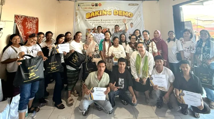 PT. Jaya Fermex dan PT Teratai Jaya Latih UMKM Ende Kuasai Teknik Bakery Modern