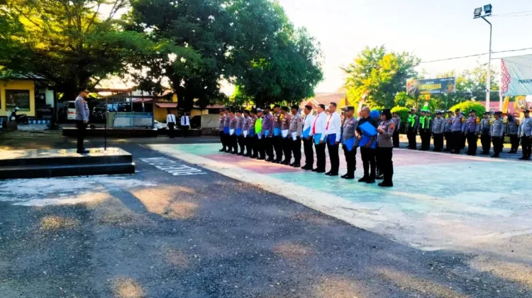 Waka Polres Flotim Tekankan Disiplin dan Kesehatan Personel