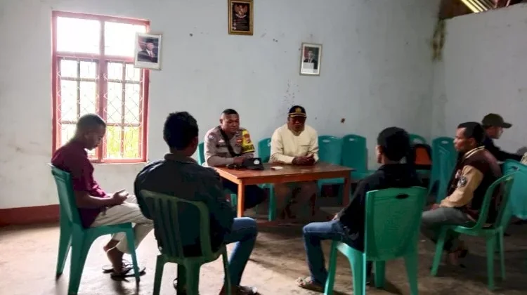 Bhabinkamtibmas Polsek Satar Mese Perkuat Koordinasi jelang Pilakades