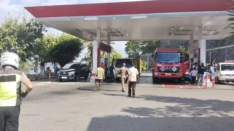 Semua SPBU Ende Batasi BBM Subsidi bagi Penunggak Pajak