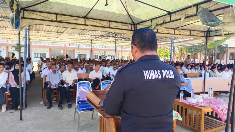540 Siswa Baru SMK Stella Maris Dapat Pembekalan Hukum dari Polres Manggarai Barat