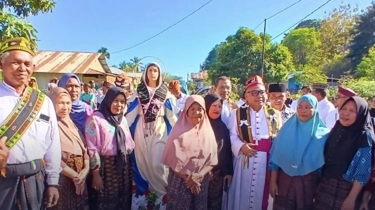 Umat Muslim Sambut Prosesi Maria Assumpta, Harmoni Warnai Festival Golo Koe 2026