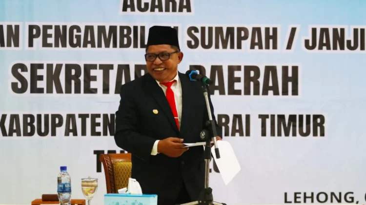 Bupati Agas Andras Timur Lantik Winsensius Tala Jadi Sekda Matim