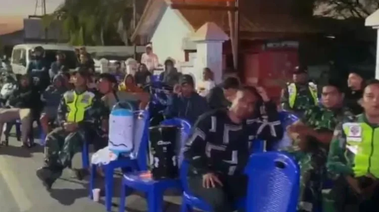 Nobar Piala Dunia 2026 di Larantuka Berlangsung Meriah, Kodim 1624 Dukung Pengaman