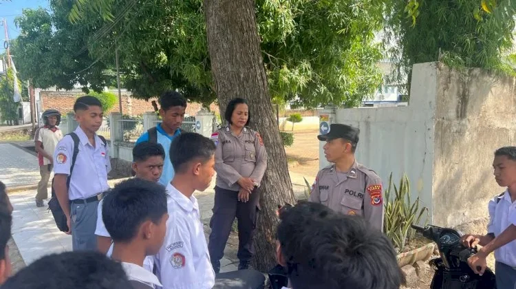 Polres Sikka Tanamkan Kesadaran Hukum sejak Usia Dini Pelajar